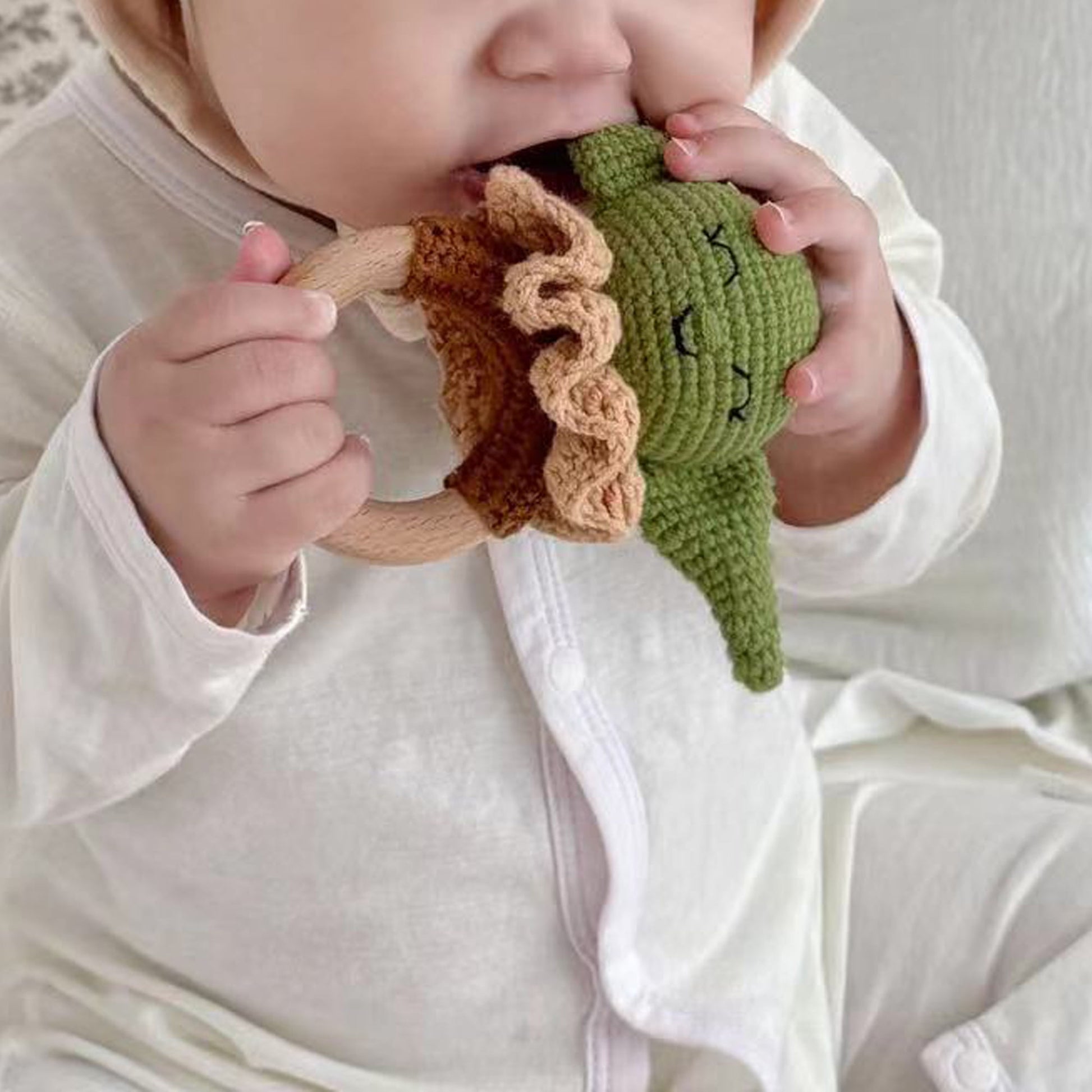 DICHA Crochet Baby Rattle- Beech Wooden Baby Teether-Infant Rattle Sensory Development Wooden Toys Set- Baby Teether for The Baby Child Fans-Baby Rattle for Yoda Fans